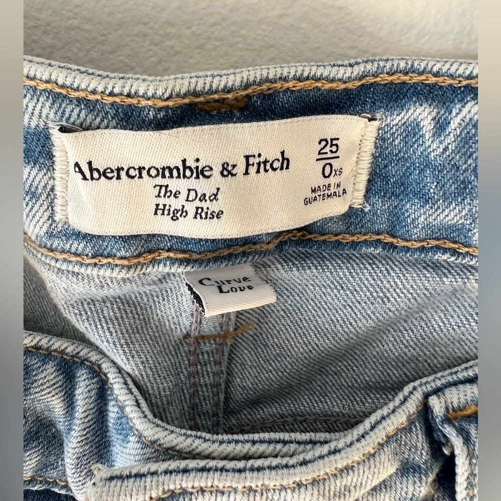 Abercrombie Dad Jeans - Picture 3 of 3